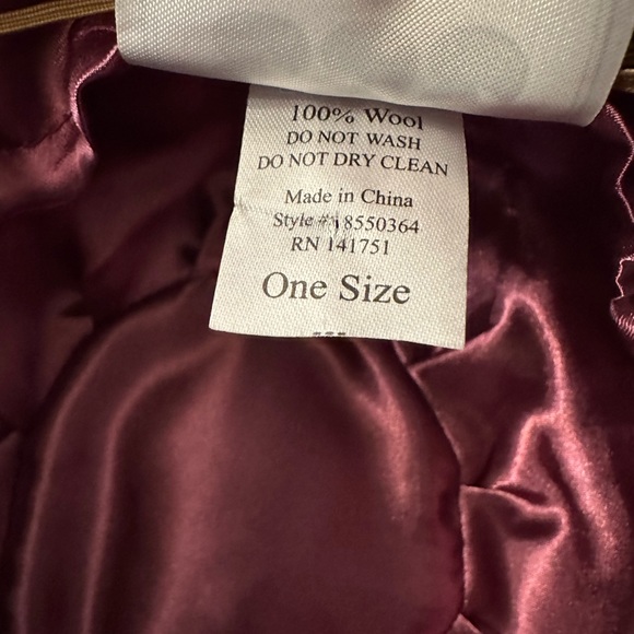 Ducks In A Row Purple Wool Hat - Picture 9 of 9